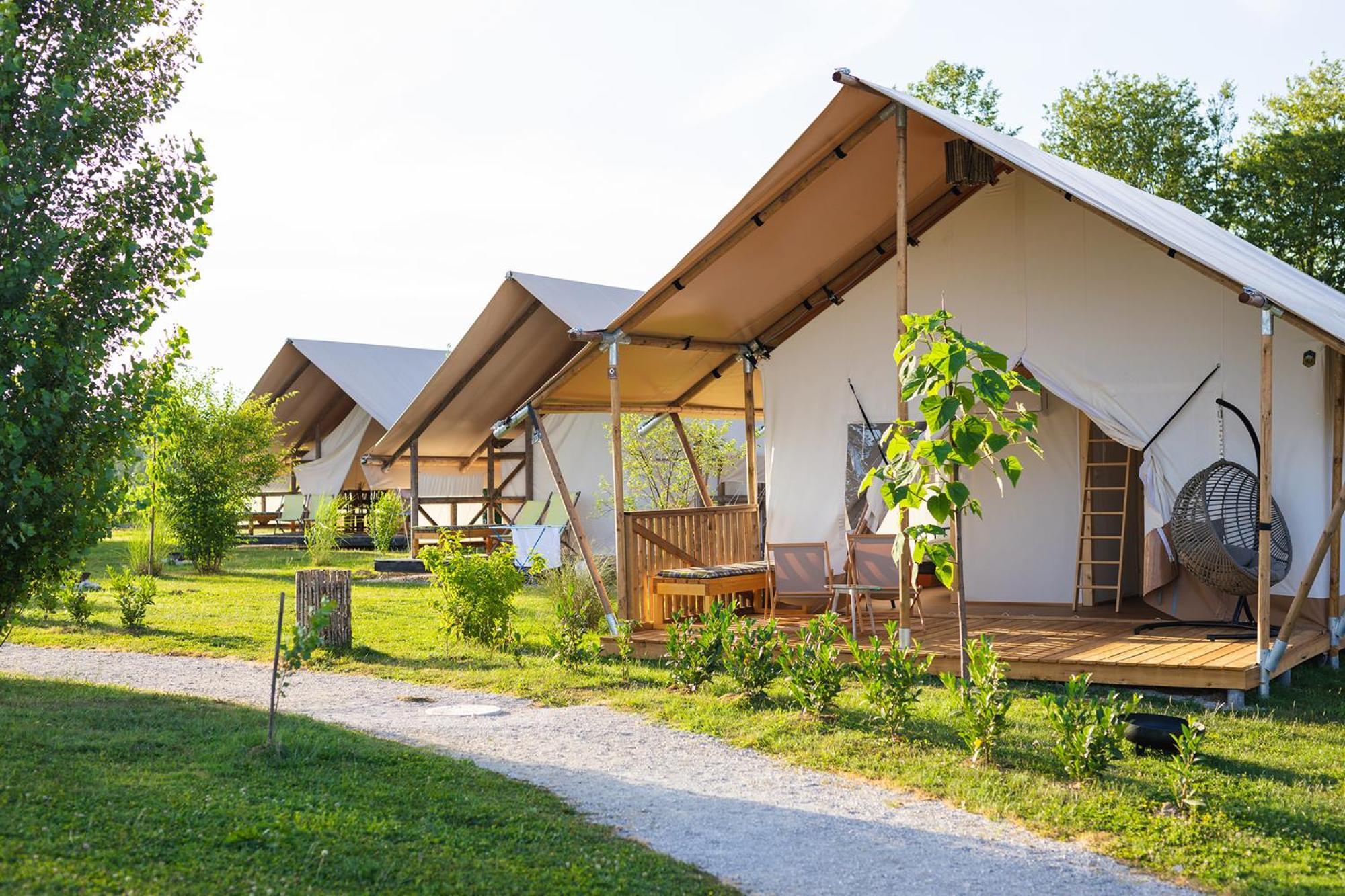 Glamping Kolpa Resort Gradac Exterior photo